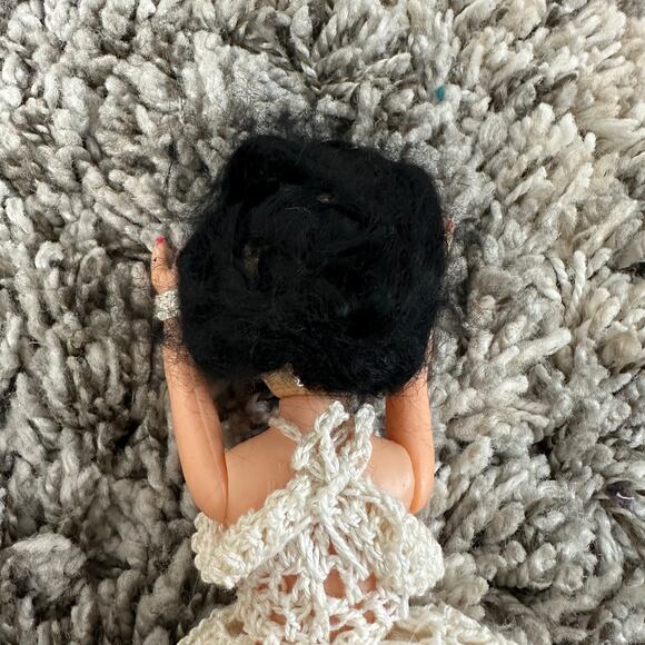 Vintage Plastic Bride Doll Crochet Dress Black Hair Eyes Open Shut - Picture 9 of 13